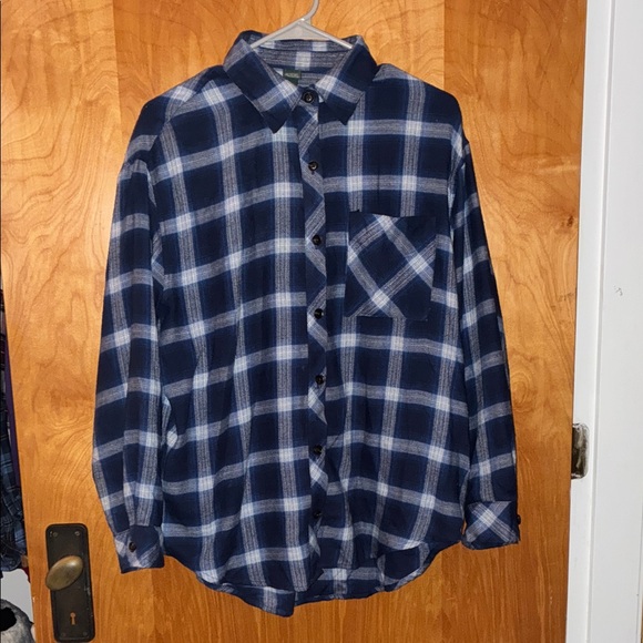 Oversized Wild Fable Blue and White Plaid Flannel Button Up Shirt - Size S - Picture 1 of 8